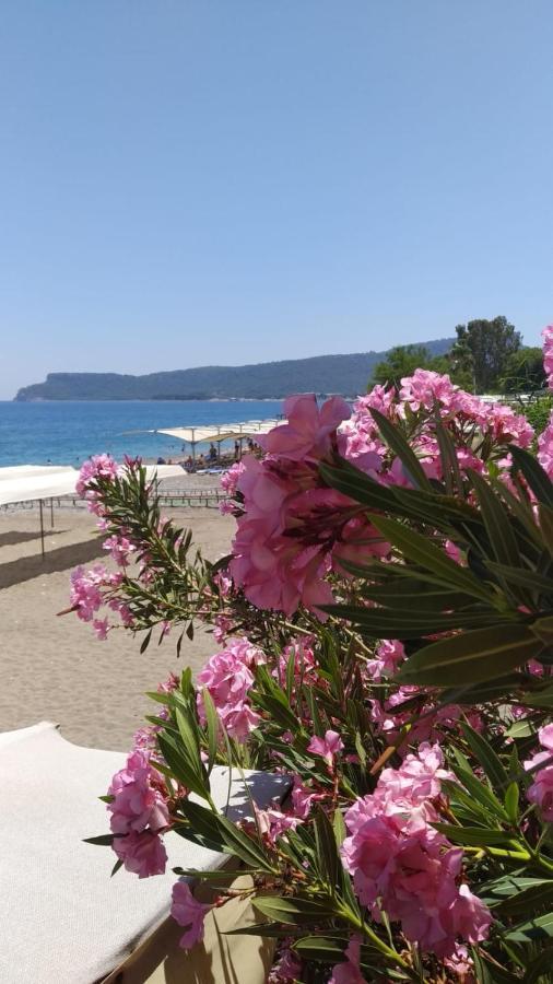 Ugur Beach Hotel Кемер Екстер'єр фото